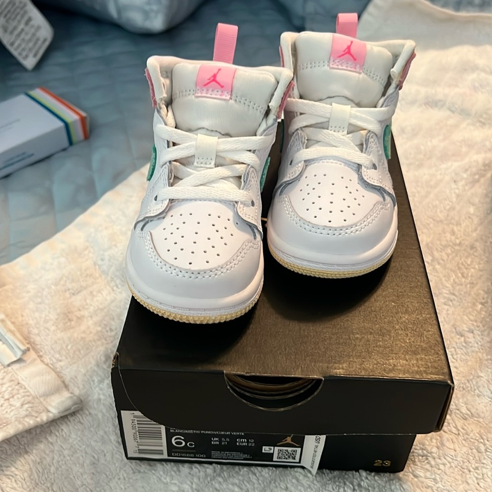 Toddler shoes